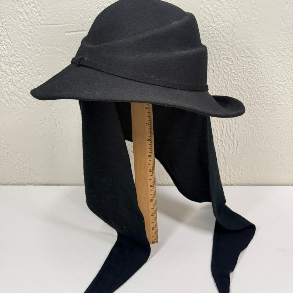 Betmar Cloche Hat Wool Black Floppy Brim Tie Neck Strap Casual Outdoor Wear OS